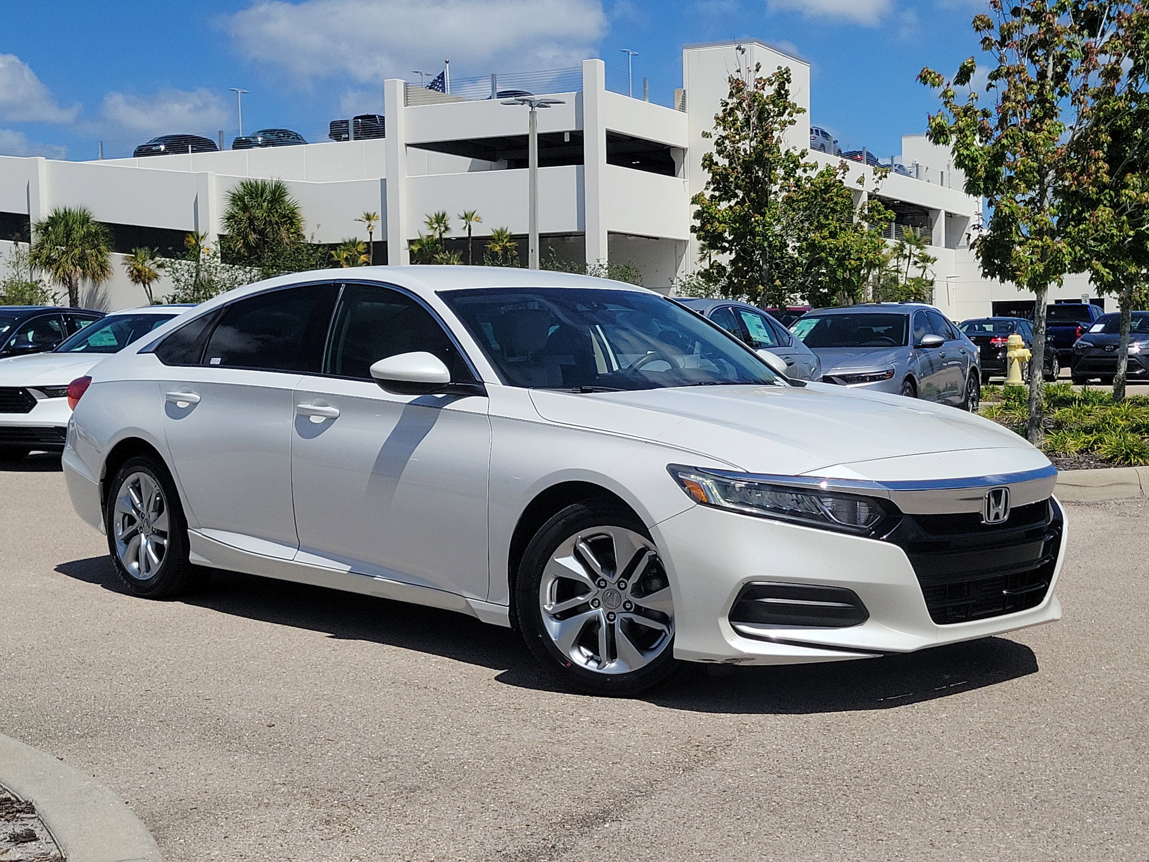 Used 2018 Honda Accord LX image 32