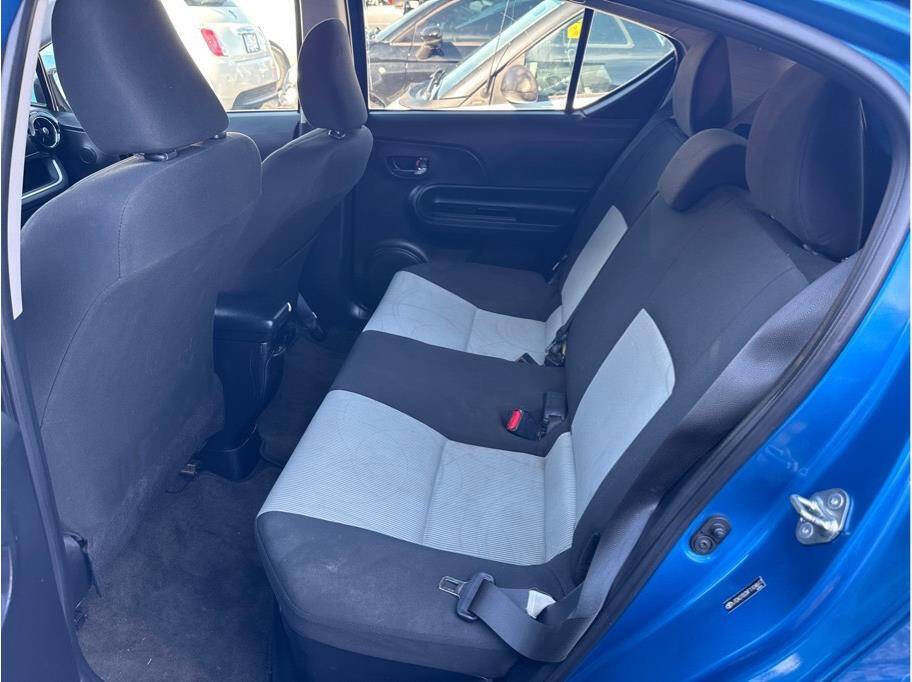 Used 2015 Toyota Prius C Three image 17