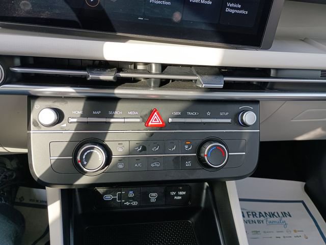 Used 2025 Hyundai Tucson SE image 22