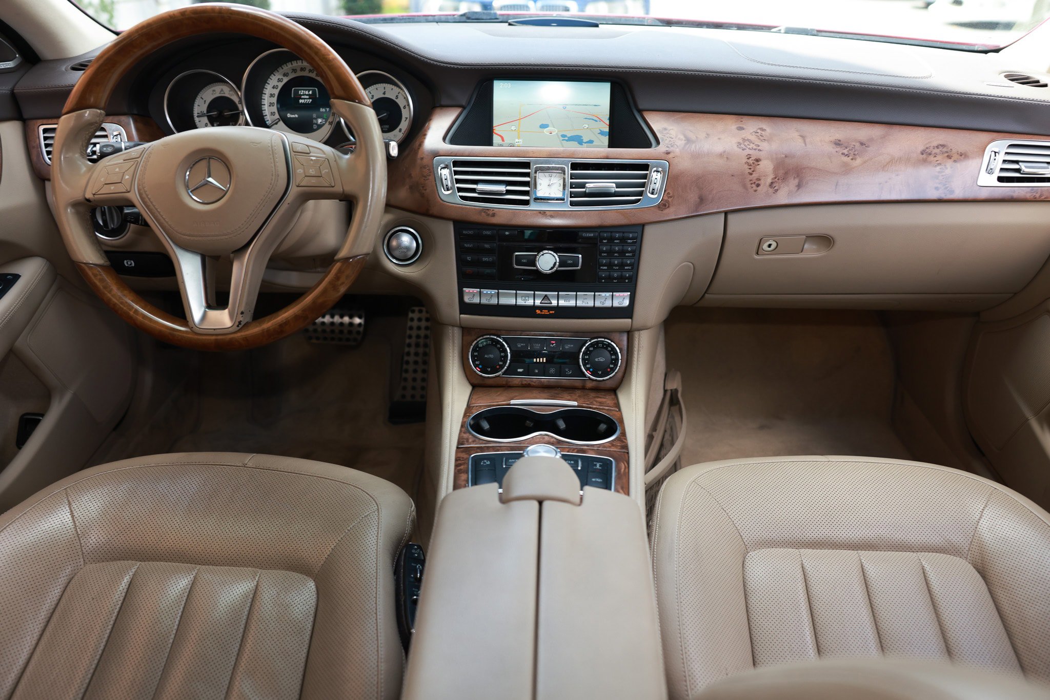 Used 2014 Mercedes-Benz CLS 550 4MATIC w/ Premium 1 Package image 2