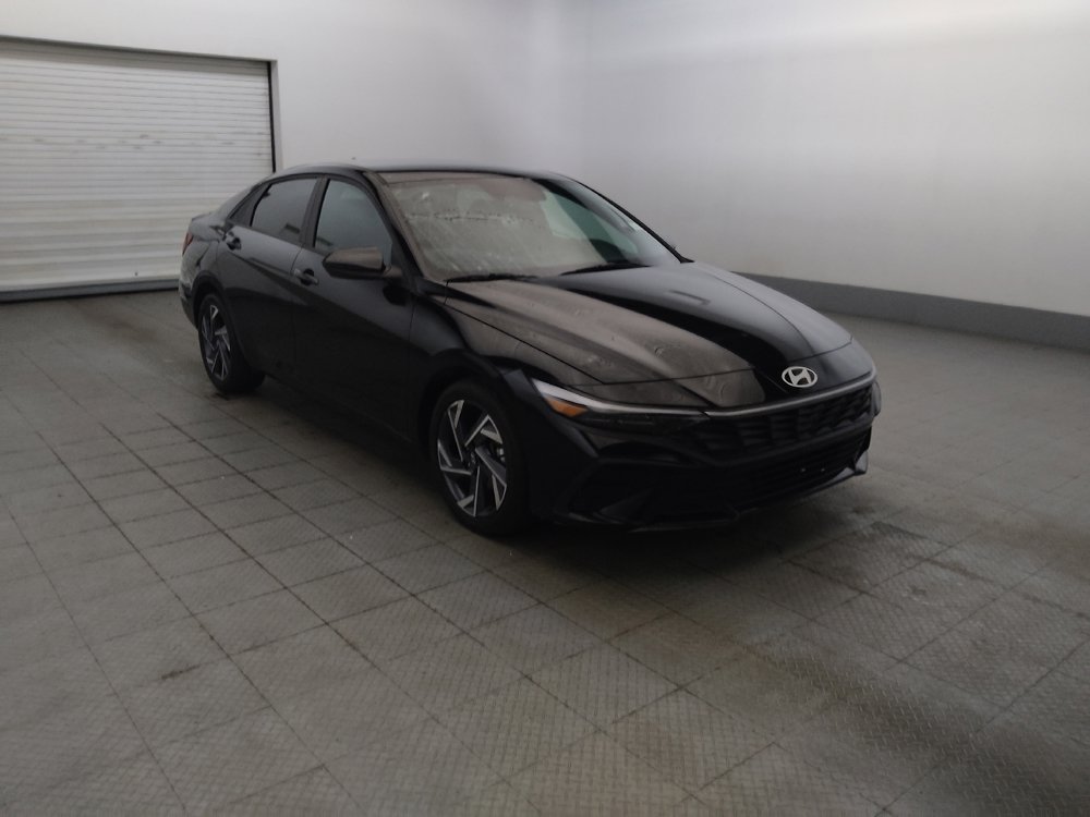 Used 2025 Hyundai Elantra Sport FWD image 13