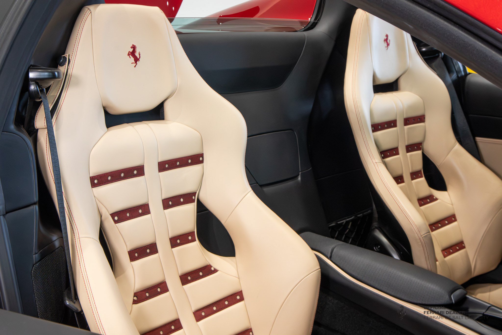 Used 2021 Ferrari 812 GTS RWD image 20
