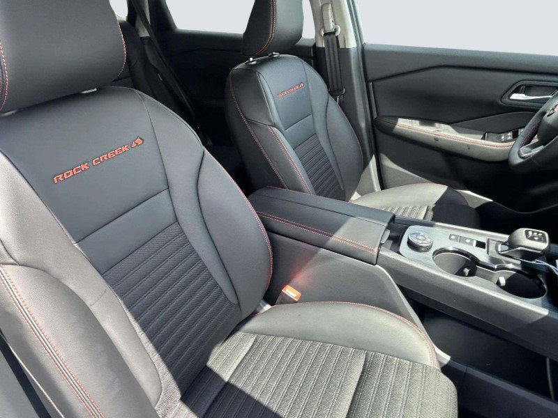 New 2026 Nissan Rogue SV image 25