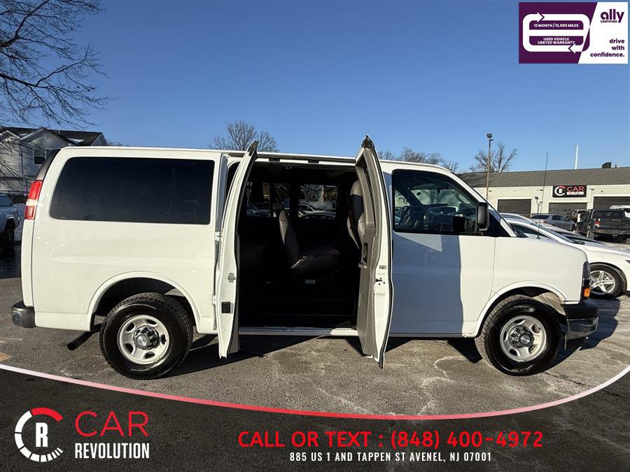 Used 2017 Chevrolet Express 2500 LT w/ LT Preferred Equipment Group image 8