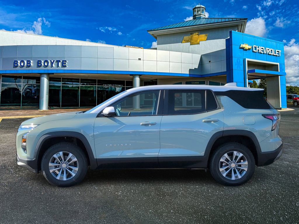 New 2026 Chevrolet Equinox LT w/ Safety and Technology Package image 2