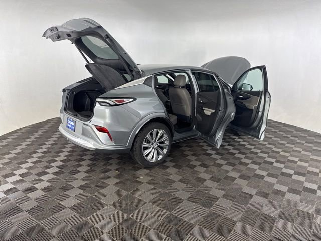 Used 2025 Buick Envista Avenir FWD image 17