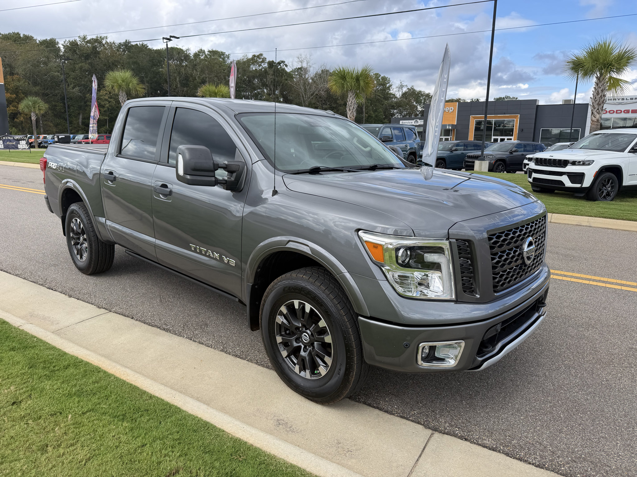 Used 2019 Nissan Titan PRO-4X w/ Pro-4x Convenience Package