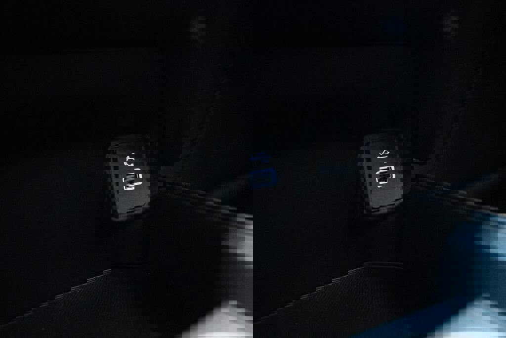 Used 2025 Honda HR-V LX image 23