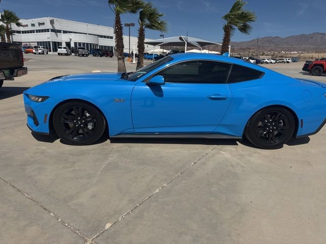 Used 2024 Ford Mustang GT RWD image 2