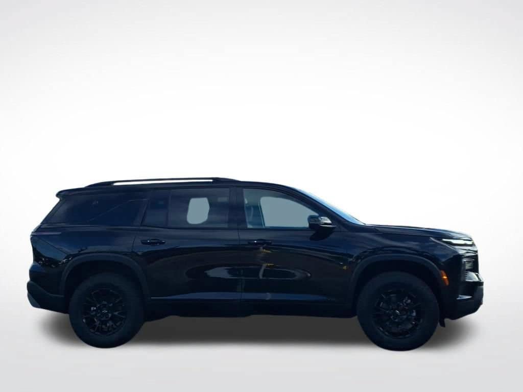 New 2026 Chevrolet Traverse Z71 w/ Enhanced Driving Package AWD/4WD image 2