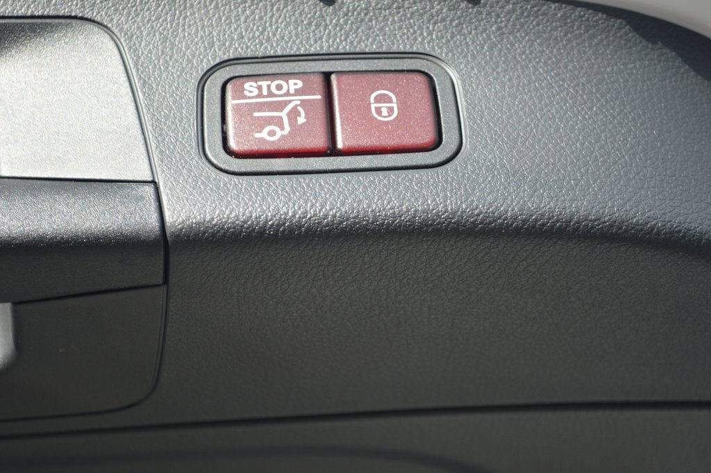 Certified 2023 Mercedes-Benz GLA 250 image 34