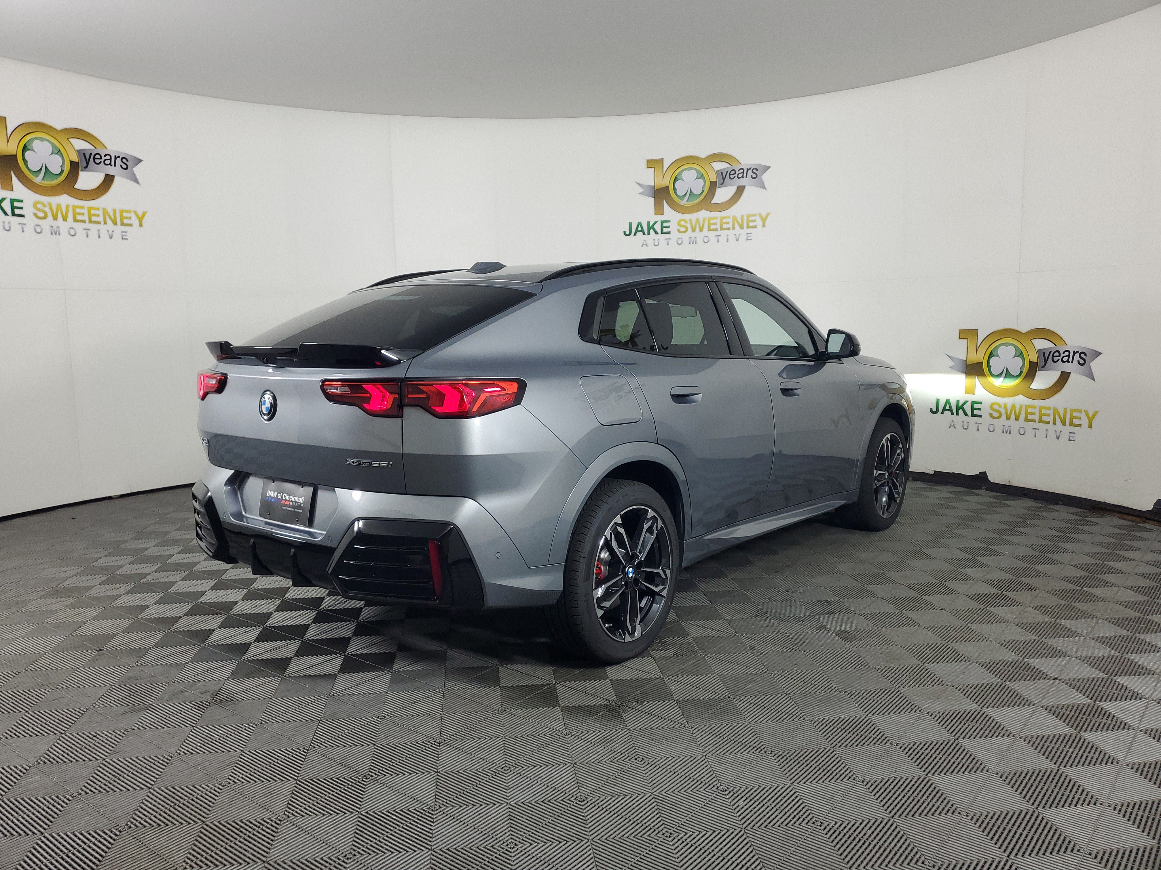 Certified 2025 BMW X2 xDrive28i w/ Technology Package AWD/4WD image 7