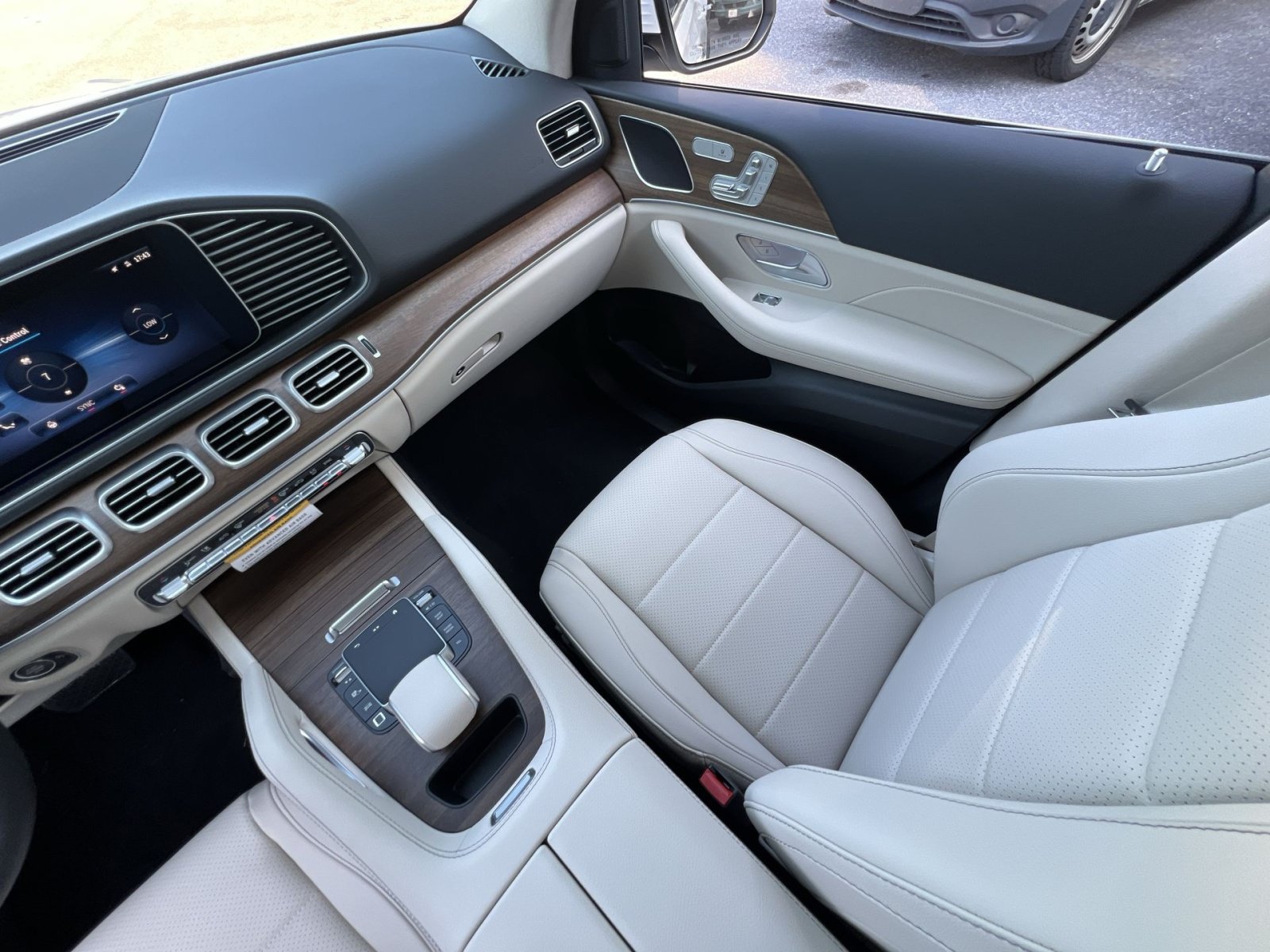 New 2026 Mercedes-Benz GLE 350 4MATIC image 14