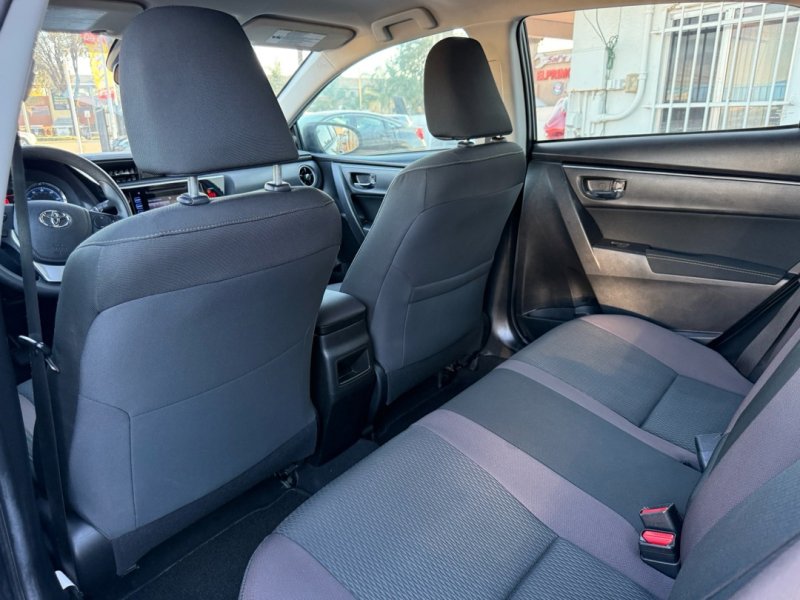 Used 2018 Toyota Corolla LE FWD image 16