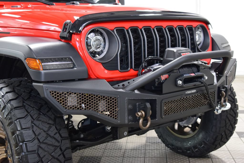 Used 2024 Jeep Wrangler Unlimited Sport AWD/4WD image 9