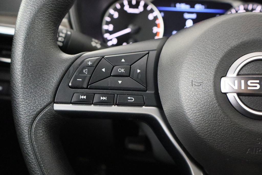 Used 2023 Nissan Altima 2.5 SV image 8