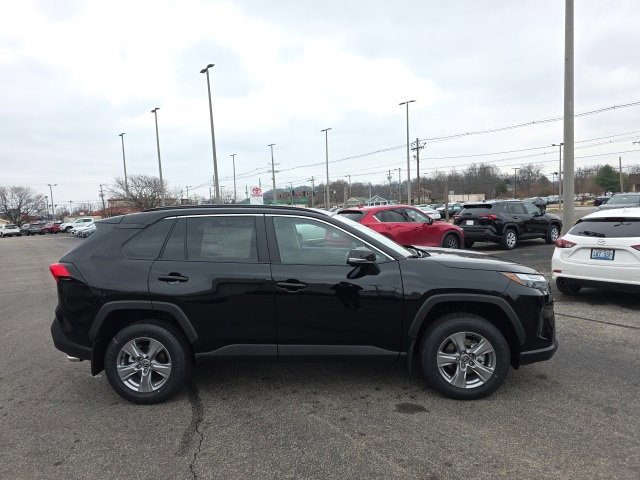 New 2025 Toyota RAV4 XLE image 4