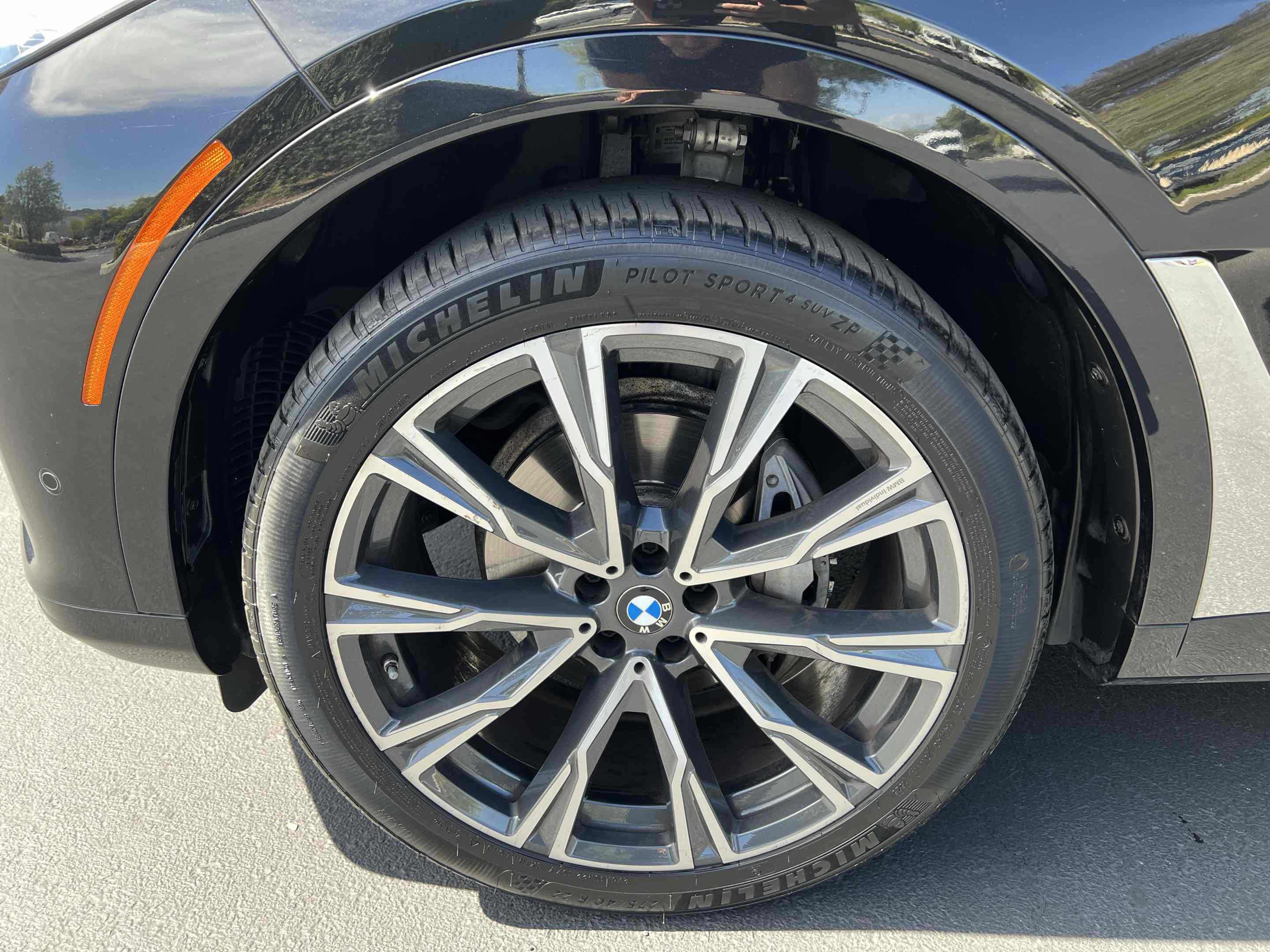 Used 2022 BMW X7 xDrive40i w/ Premium Package AWD/4WD image 97