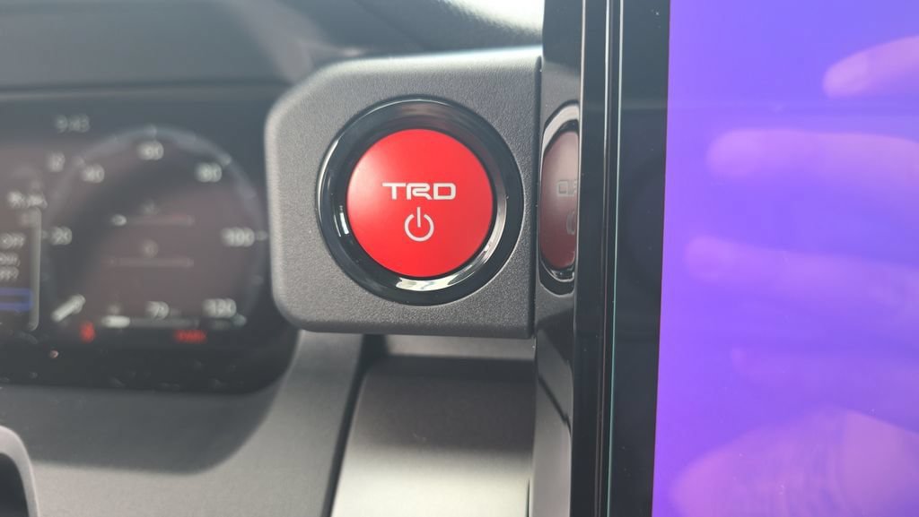 New 2026 Toyota 4Runner TRD Off-Road Premium AWD/4WD image 23