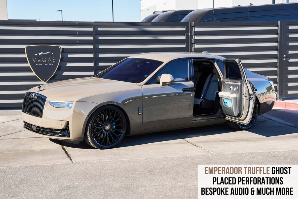 Used 2025 Rolls-Royce Ghost AWD/4WD image 1