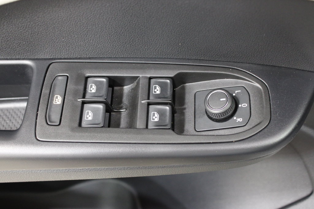 Certified 2026 Volkswagen Taos S FWD image 17