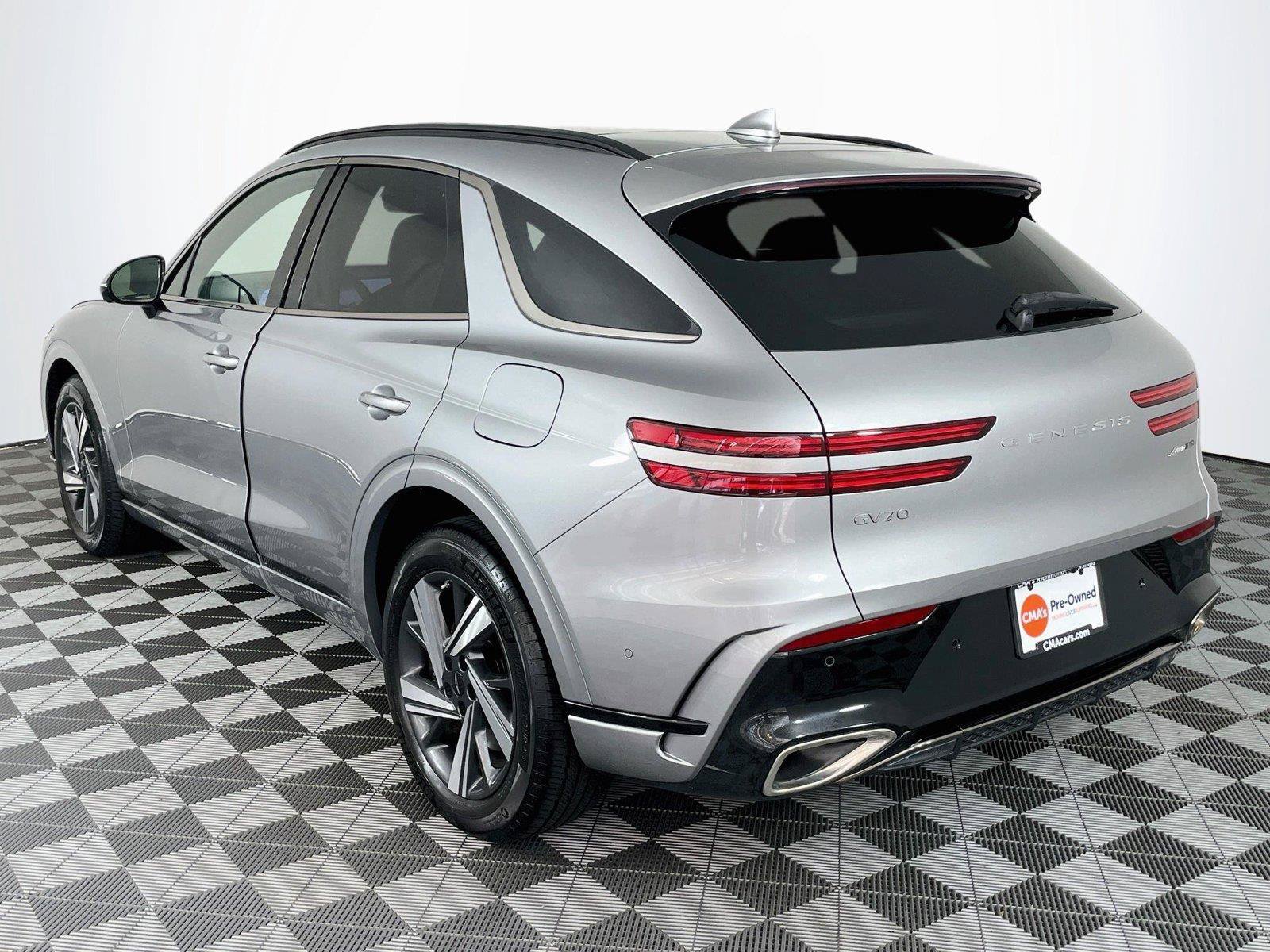 Used 2026 Genesis GV70 3.5T Sport Advanced AWD/4WD image 6