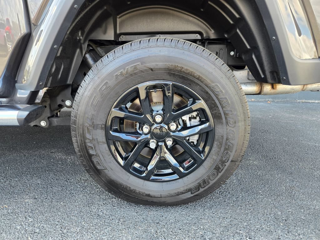 Used 2023 Jeep Gladiator Sport AWD/4WD image 9