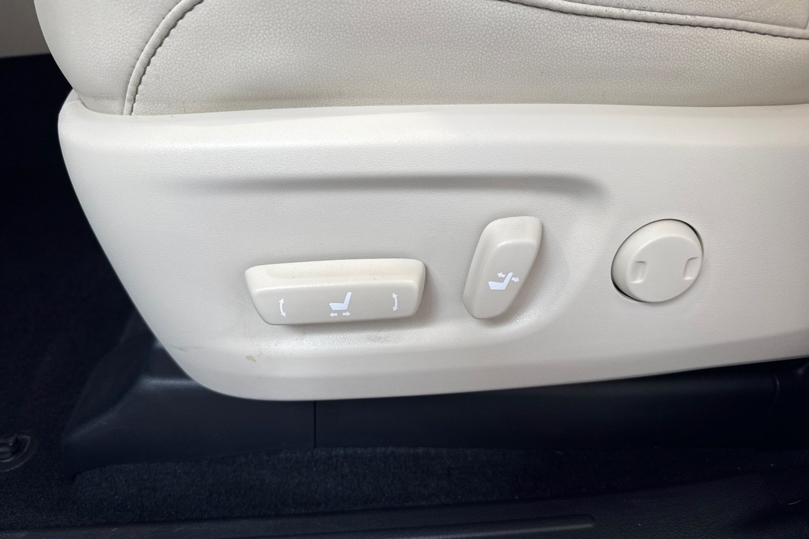 Certified 2022 Lexus GX 460 Premium AWD/4WD image 14