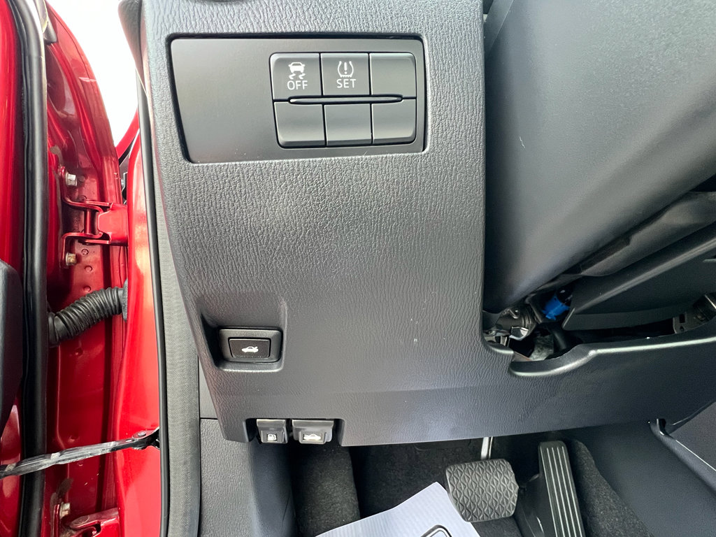 Used 2018 Toyota Yaris iA image 21