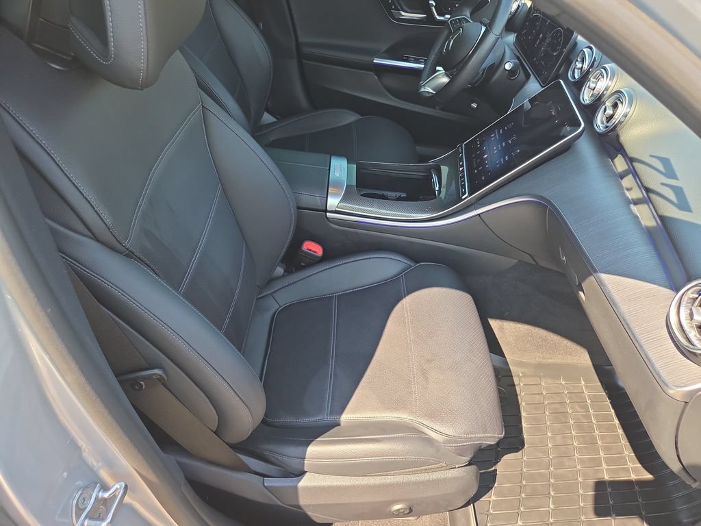 Certified 2022 Mercedes-Benz C 300 4MATIC Sedan image 16