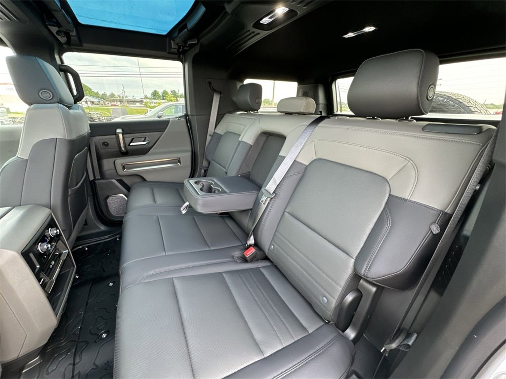 New 2025 GMC Hummer EV 2X image 30