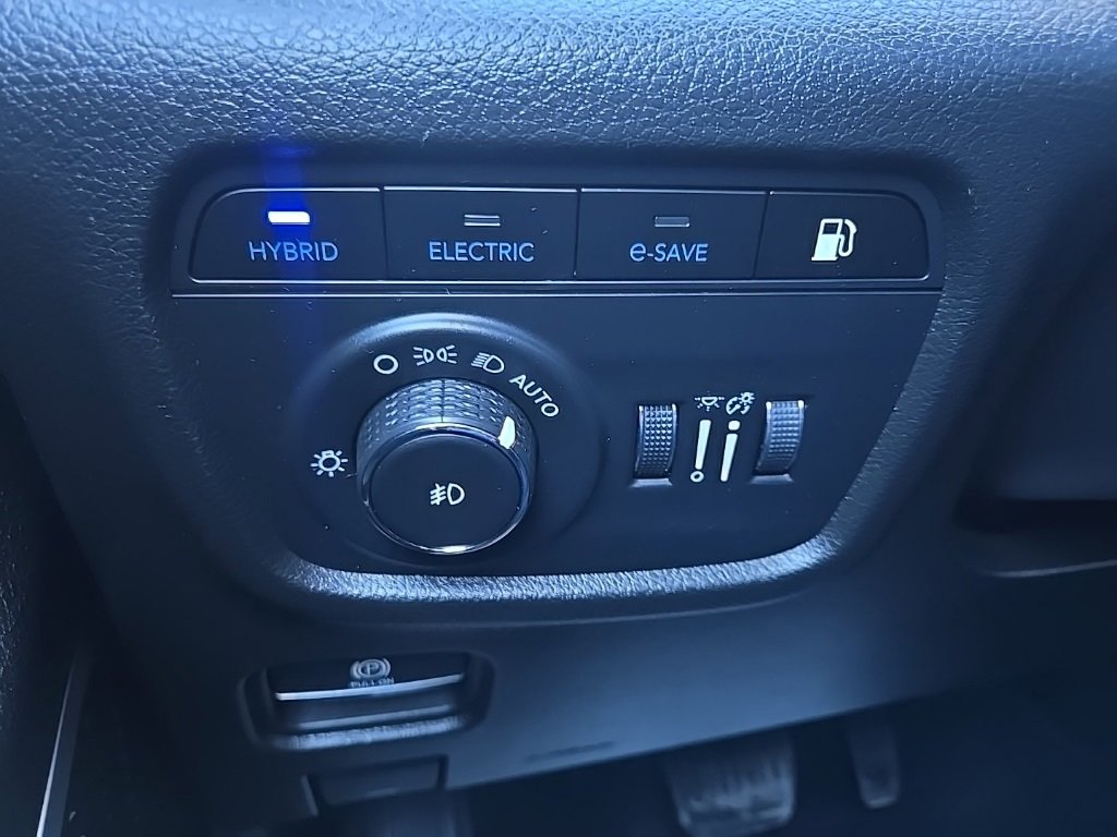 Used 2022 Jeep Grand Cherokee Limited 4xe w/ Luxury Tech Group II image 49