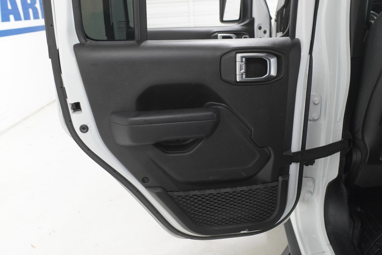 Used 2024 Jeep Wrangler Unlimited Rubicon AWD/4WD image 29