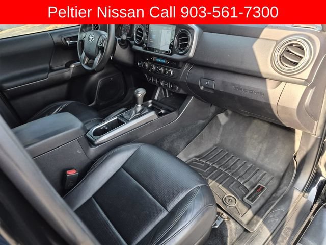 Used 2020 Toyota Tacoma TRD Off-Road w/ TRD Premium Off Road Package AWD/4WD image 12