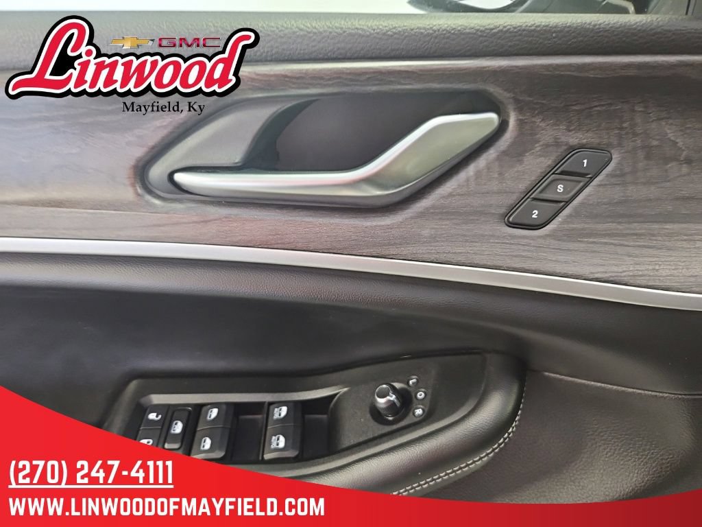 Used 2023 Jeep Grand Cherokee Limited AWD/4WD image 18