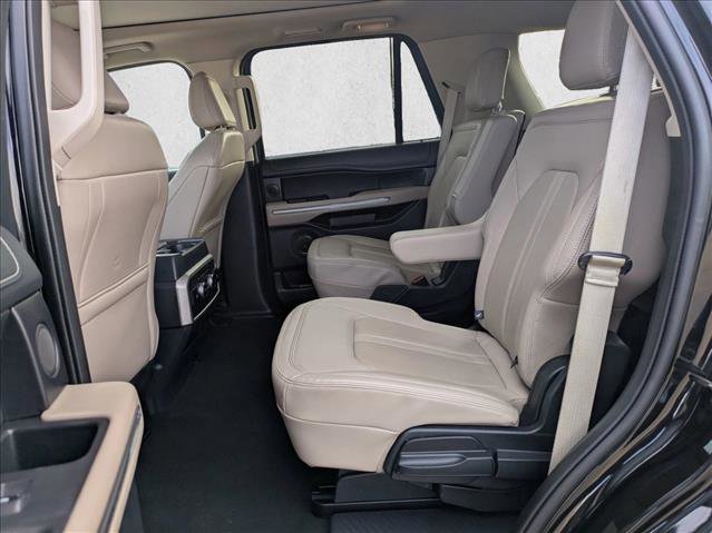 Used 2024 Ford Expedition Limited image 17