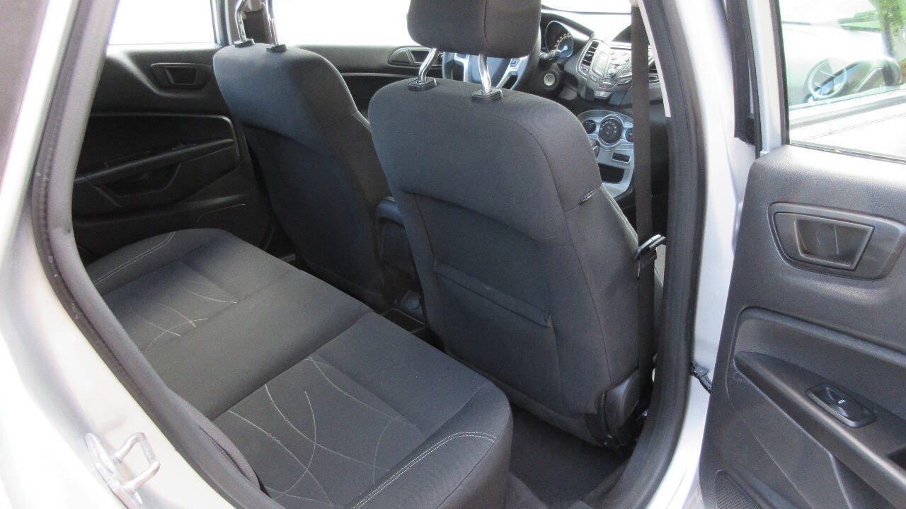 Used 2019 Ford Fiesta SE image 18