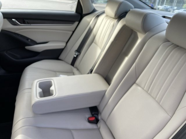 Used 2020 Honda Accord Touring image 15