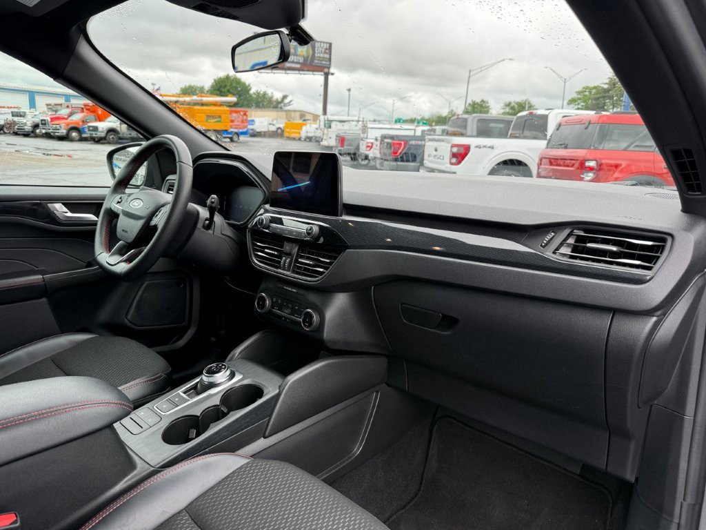 Used 2025 Ford Escape ST-Line AWD/4WD image 21
