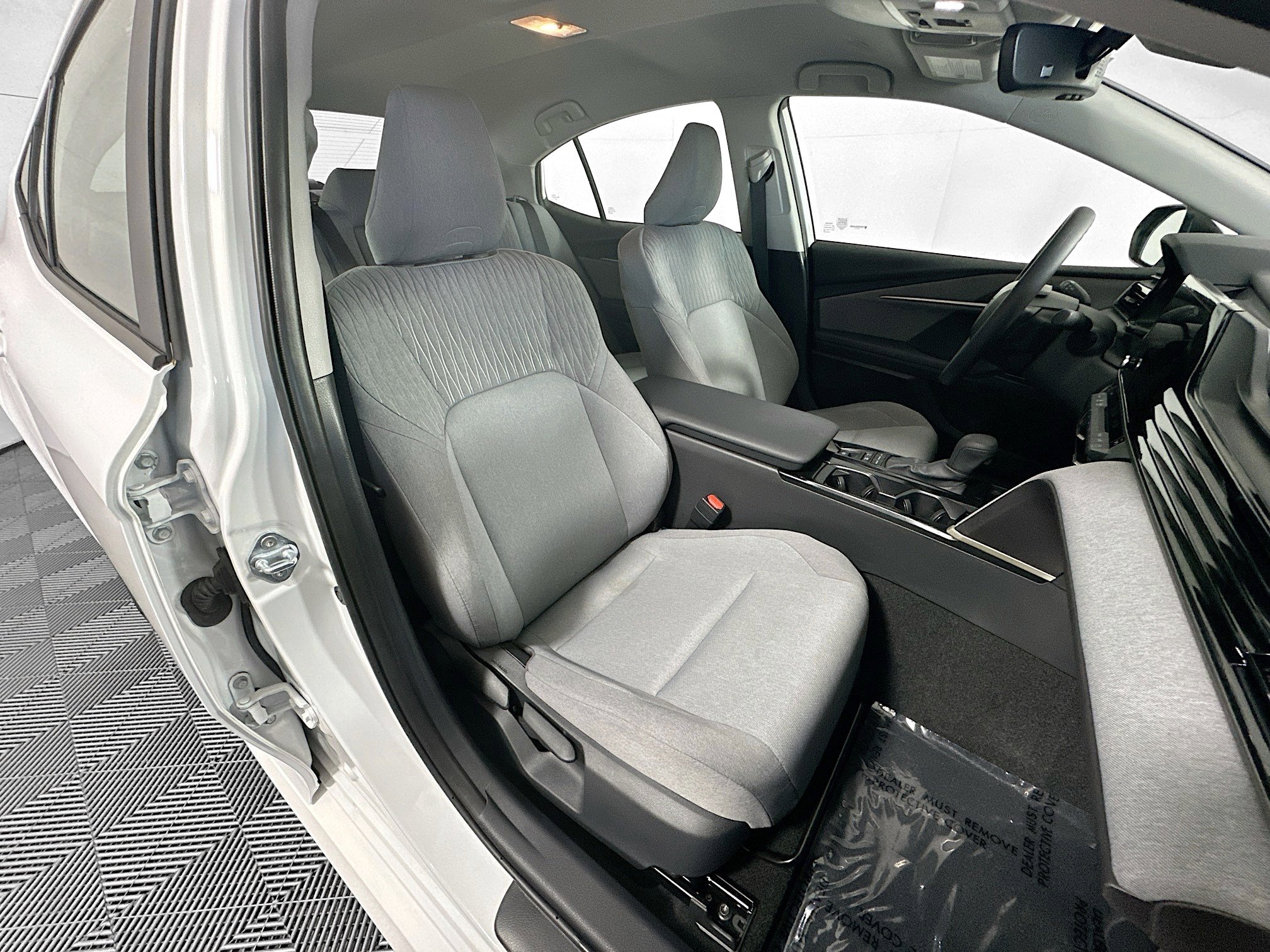 Used 2025 Toyota Camry LE image 26