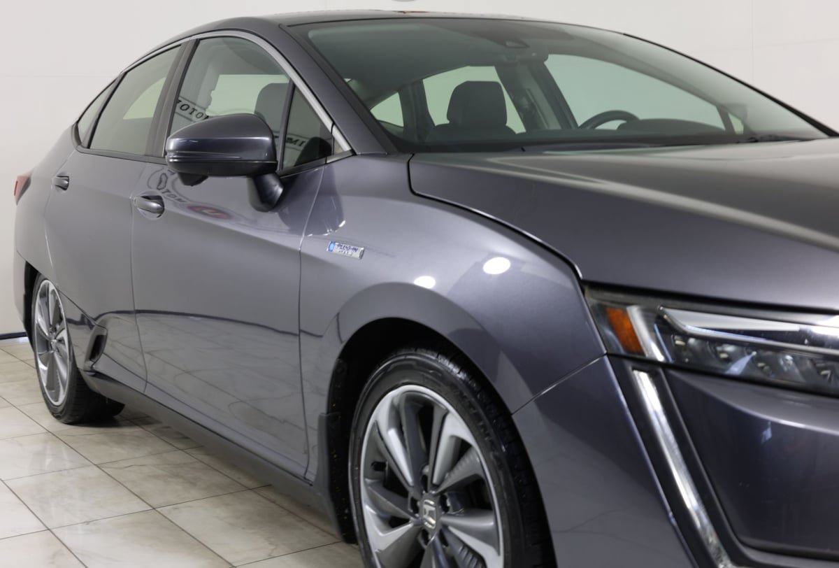 Used 2018 Honda Clarity Touring image 38