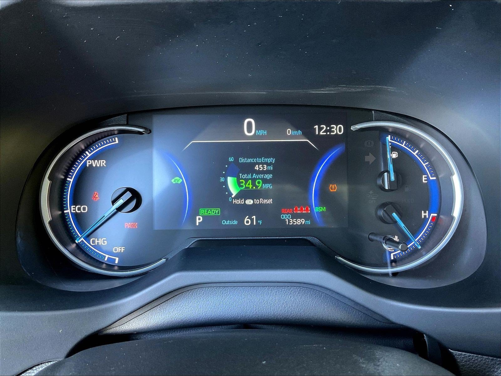 Used 2025 Toyota RAV4 XLE AWD/4WD image 13