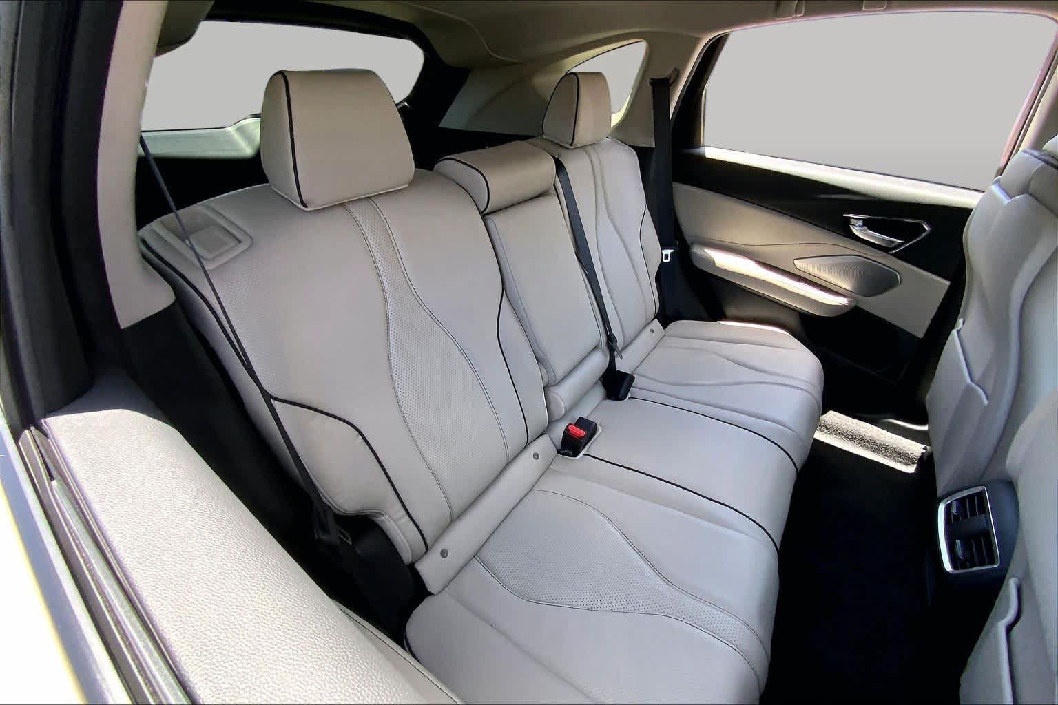 Used 2025 Acura RDX SH-AWD w/ Advance Package image 19