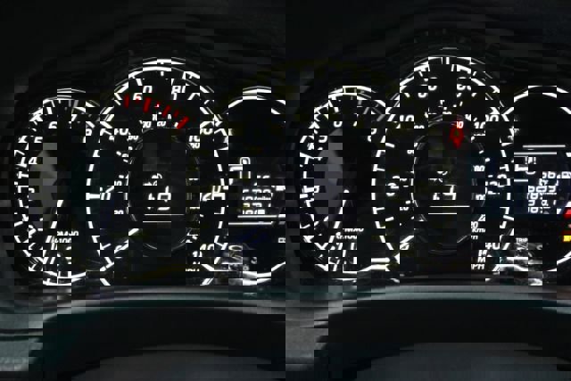 Used 2016 Nissan Versa Note SV image 17