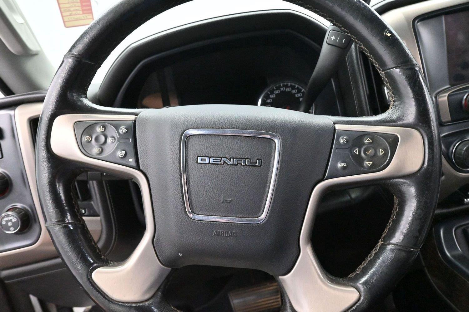 Used 2015 GMC Sierra 2500 Denali w/ Duramax Plus Package AWD/4WD image 17