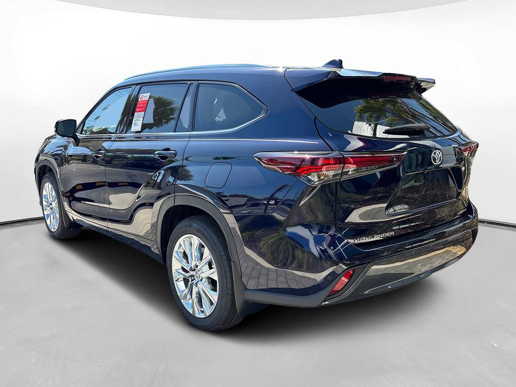 New 2026 Toyota Highlander Limited image 4