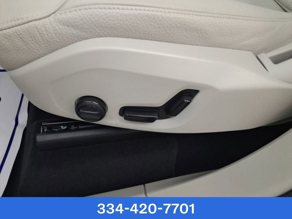 New 2025 Volvo XC90 T8 Plus w/ Protection Package Premier image 21