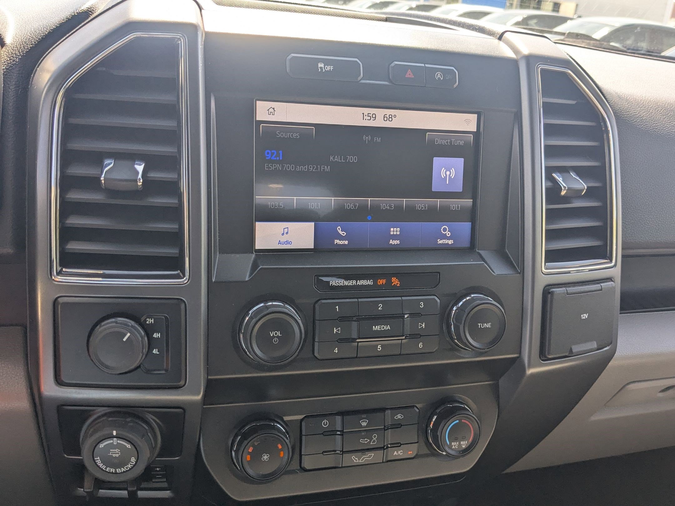 Used 2019 Ford F150 XLT w/ Trailer Tow Package image 25