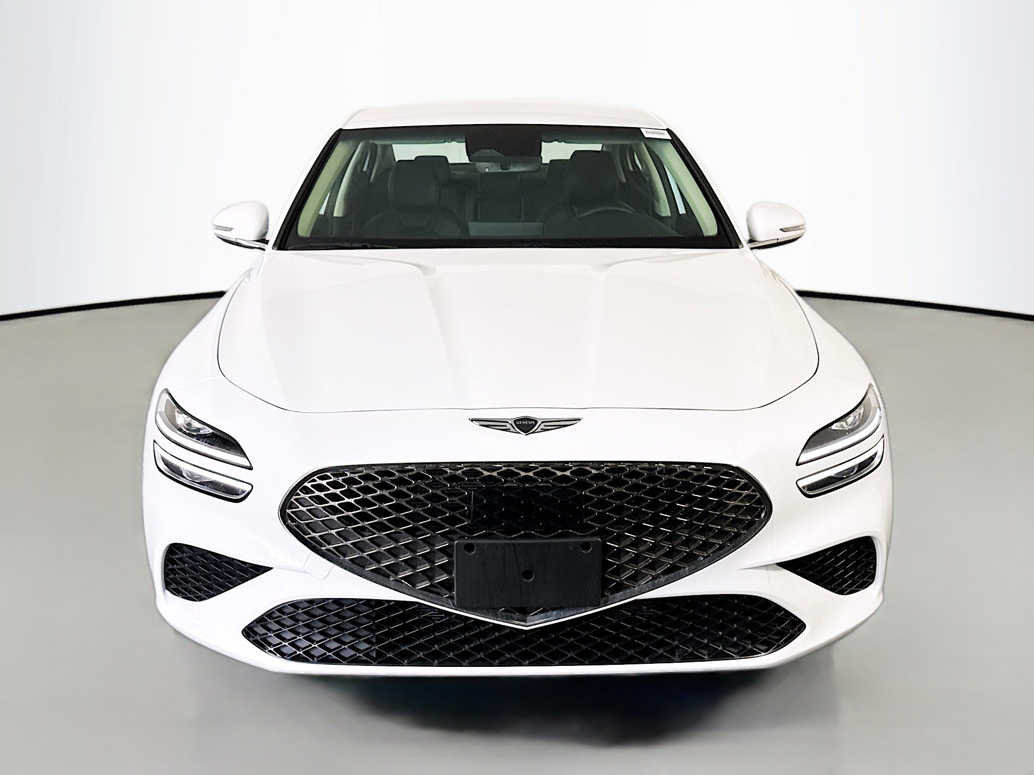 Used 2025 Genesis G70 2.5T image 2