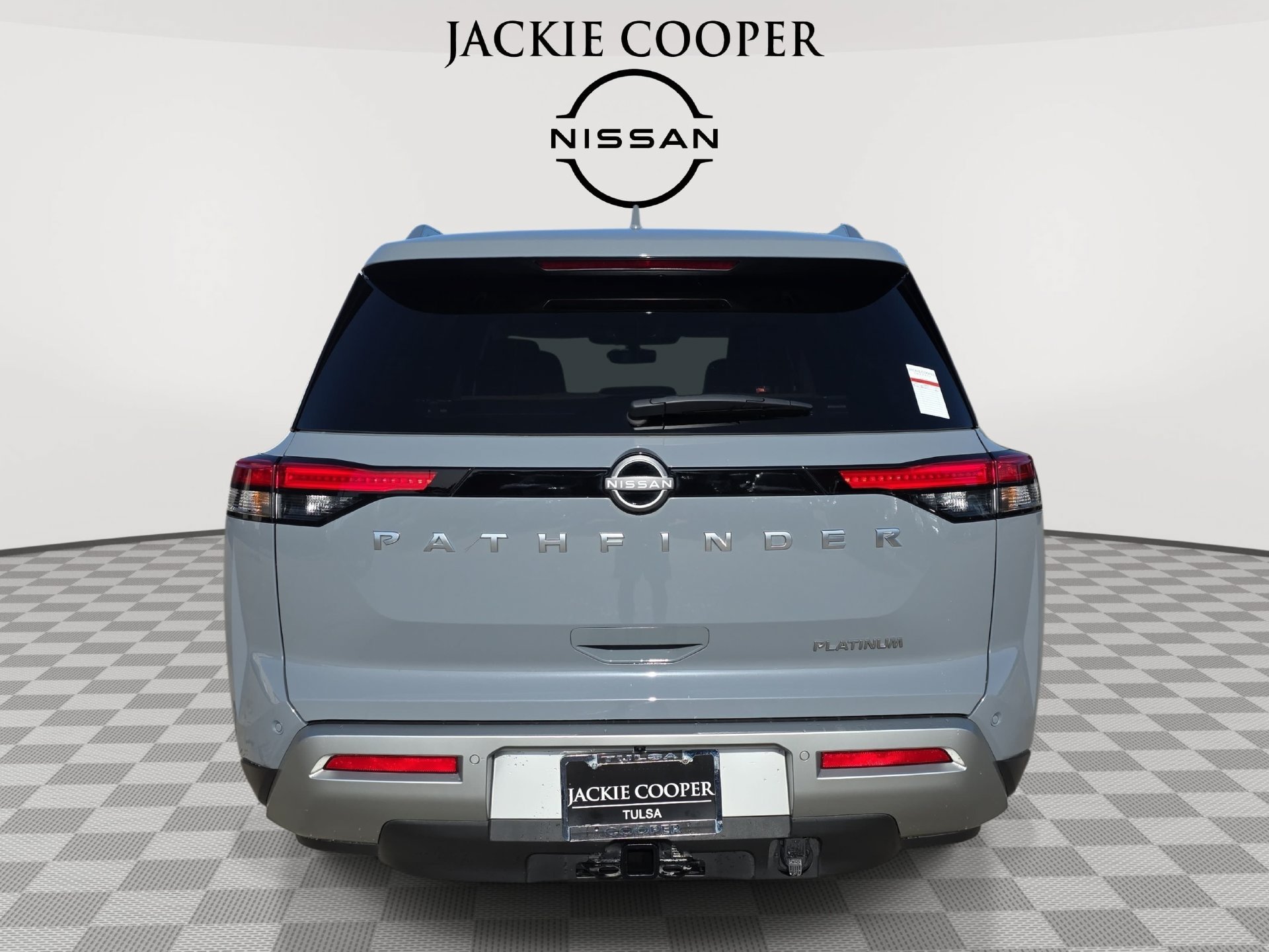 Used 2025 Nissan Pathfinder Platinum w/ Cargo Package FWD image 6